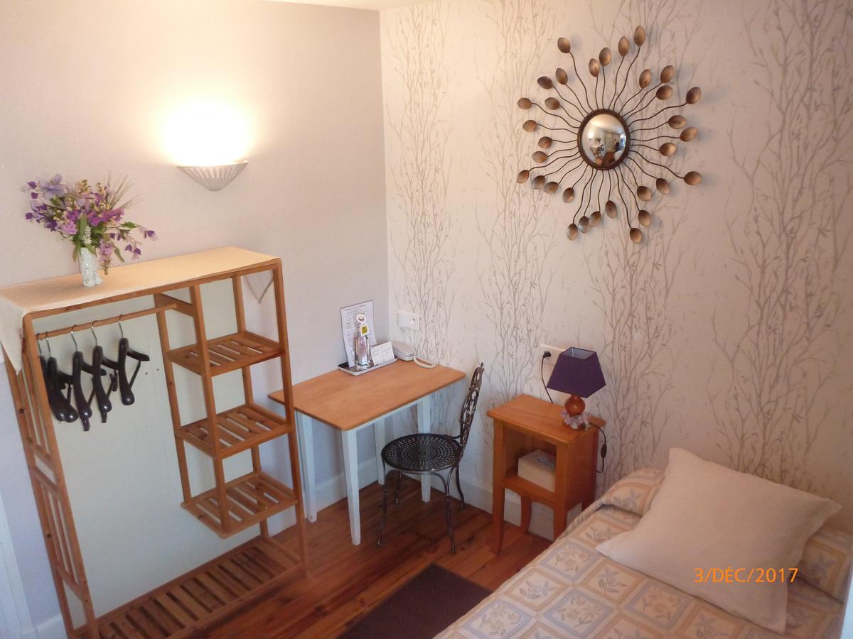 Logis Hotel Les Tilleuls Saint-Cirgues-de-Jordanne Εξωτερικό φωτογραφία