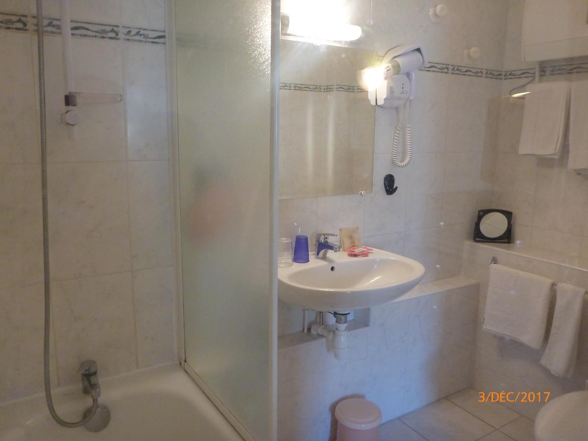 Logis Hotel Les Tilleuls Saint-Cirgues-de-Jordanne Εξωτερικό φωτογραφία